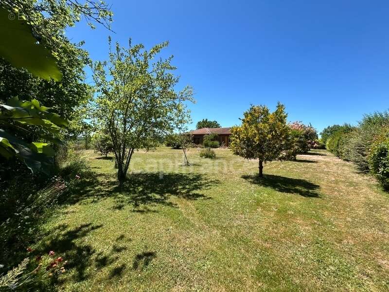 Maison à PREYSSAC-D&#039;EXCIDEUIL