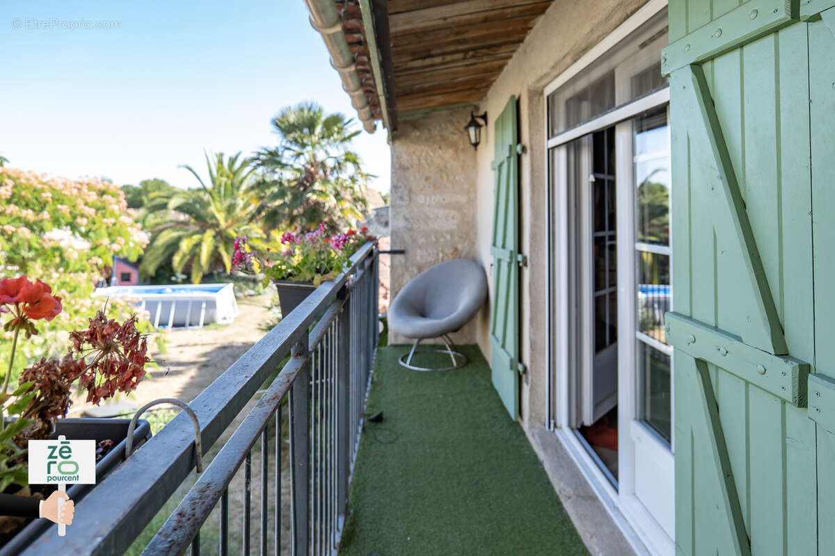 Maison à LES MAGNILS-REIGNIERS