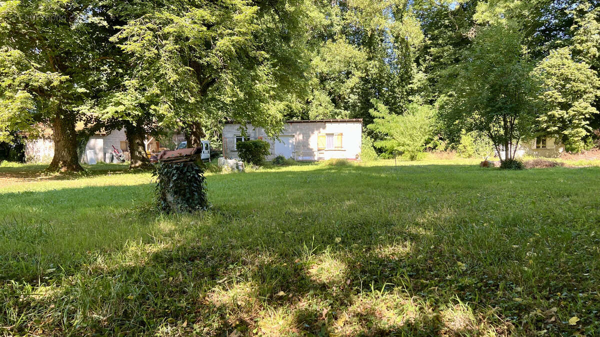Maison à MONT-SOUS-VAUDREY