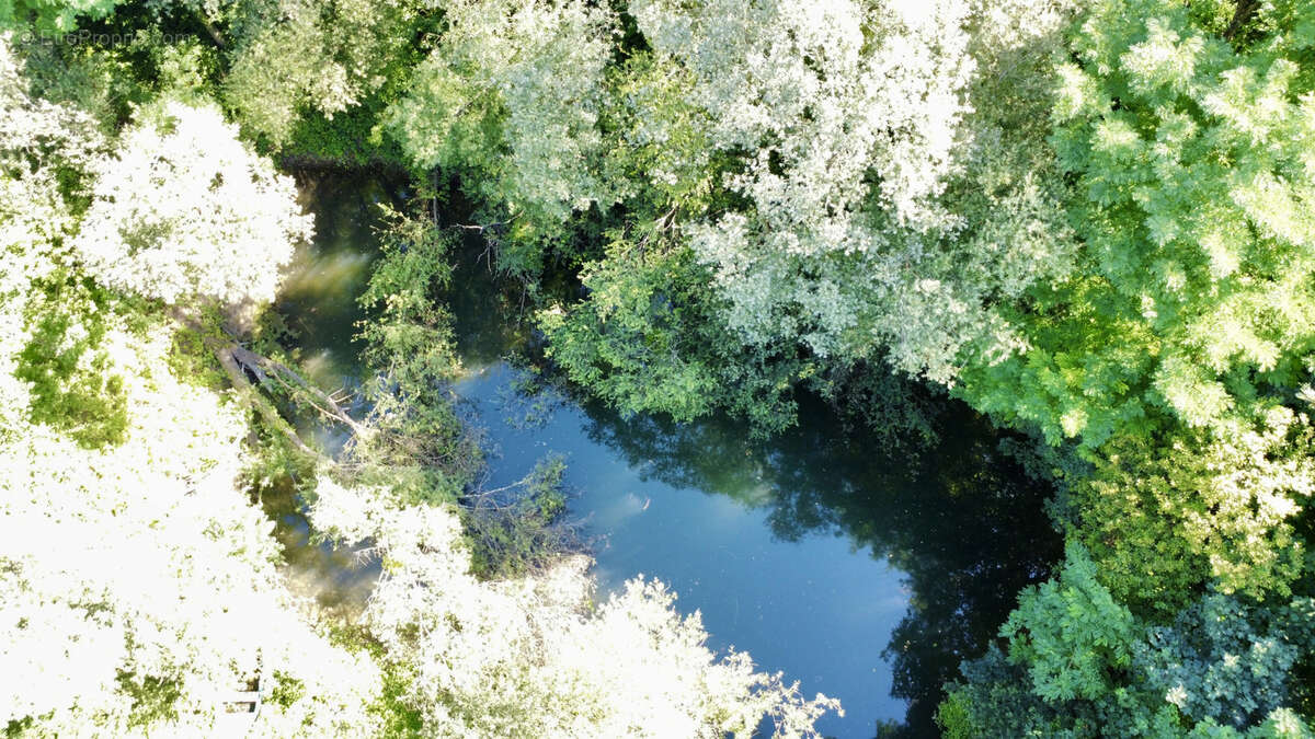 Maison à MONT-SOUS-VAUDREY