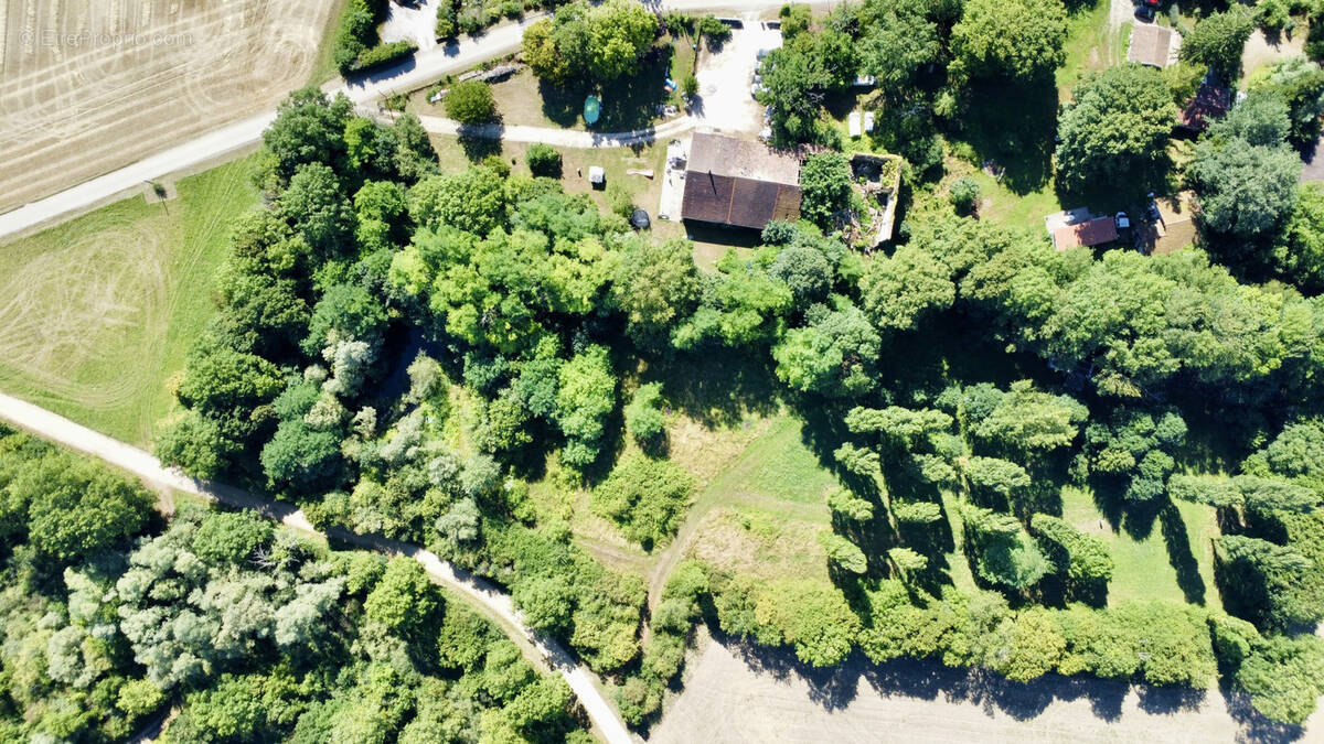 Maison à MONT-SOUS-VAUDREY