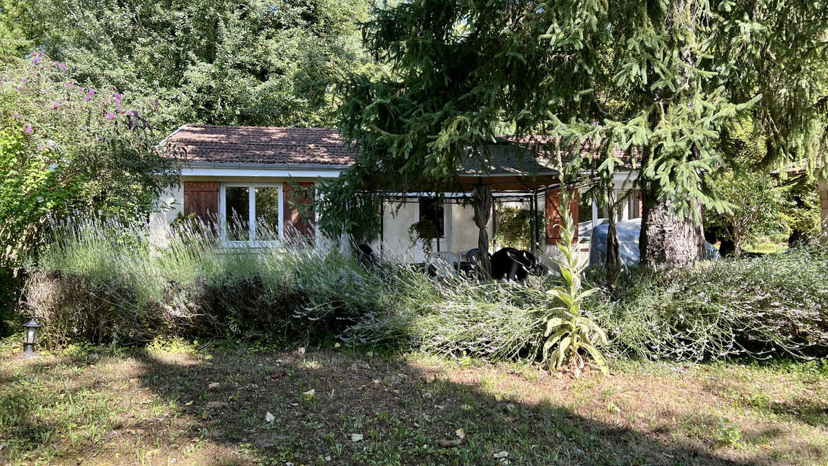 Maison à MONT-SOUS-VAUDREY