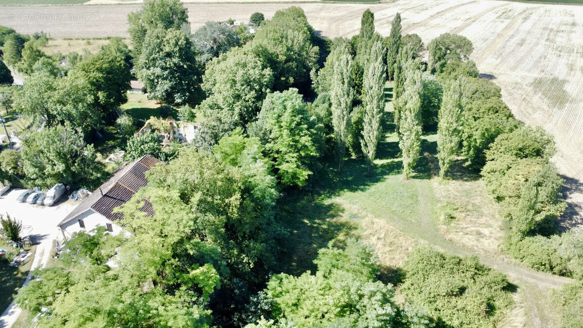 Maison à MONT-SOUS-VAUDREY
