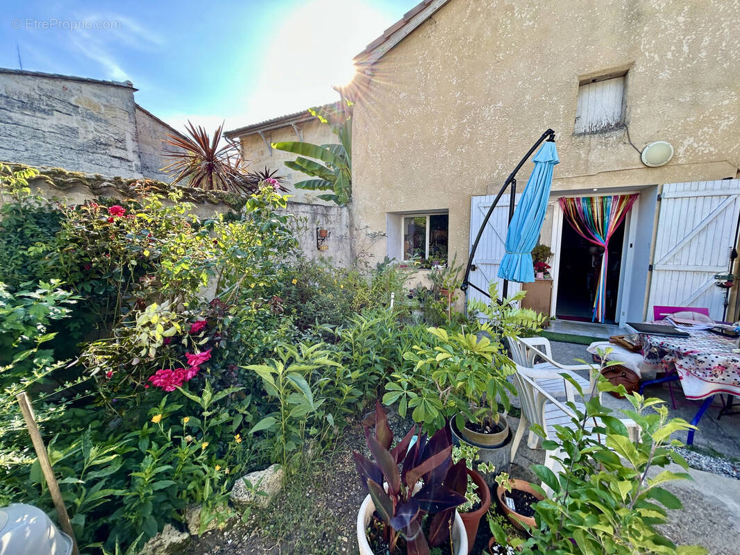 Maison à SAINT-DENIS-DE-PILE