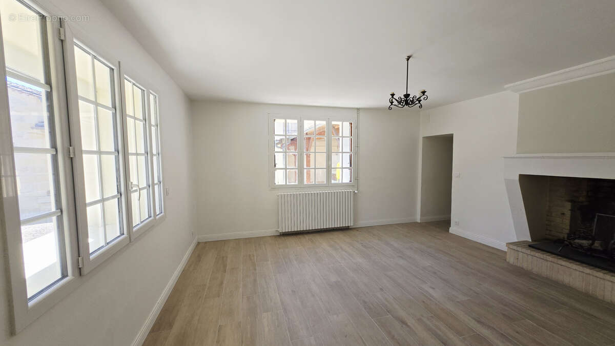 Maison à PUISSEGUIN