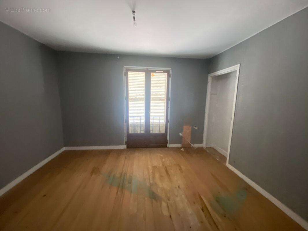 Appartement à SAINT-PIERRE-SUR-DIVES