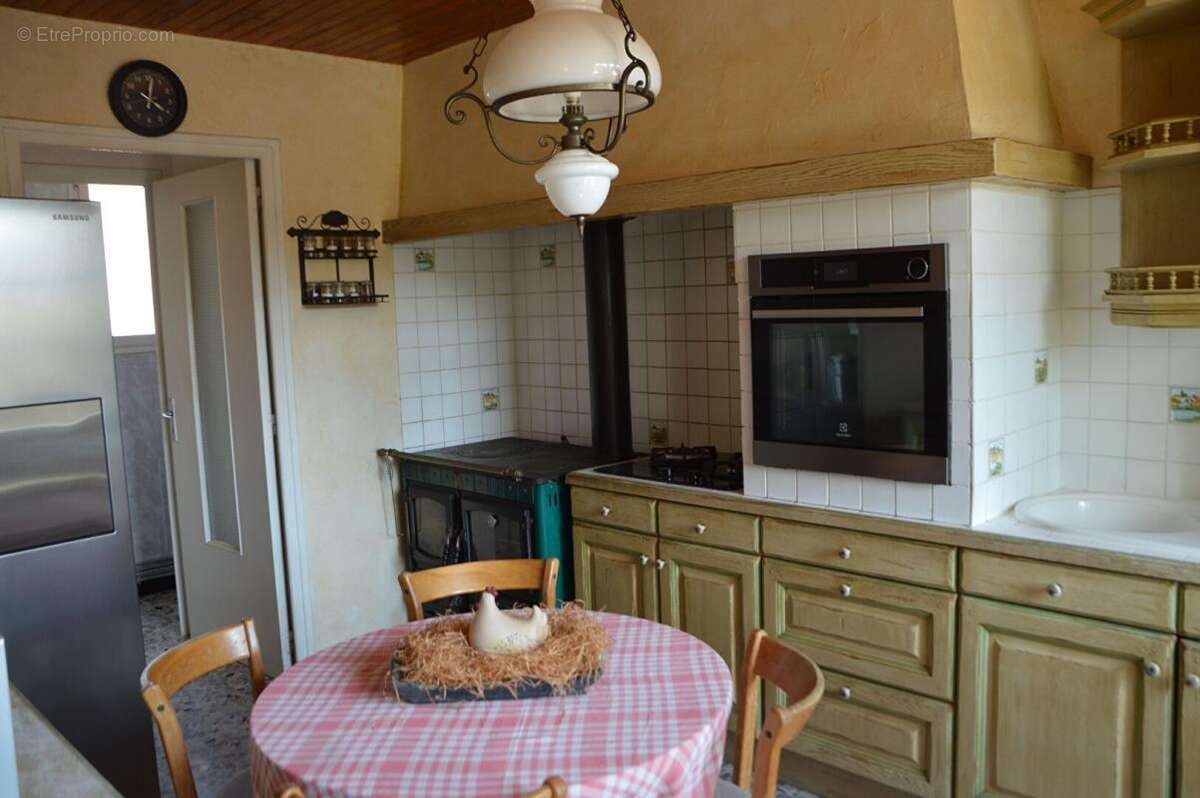 Maison à CHARBONNAT