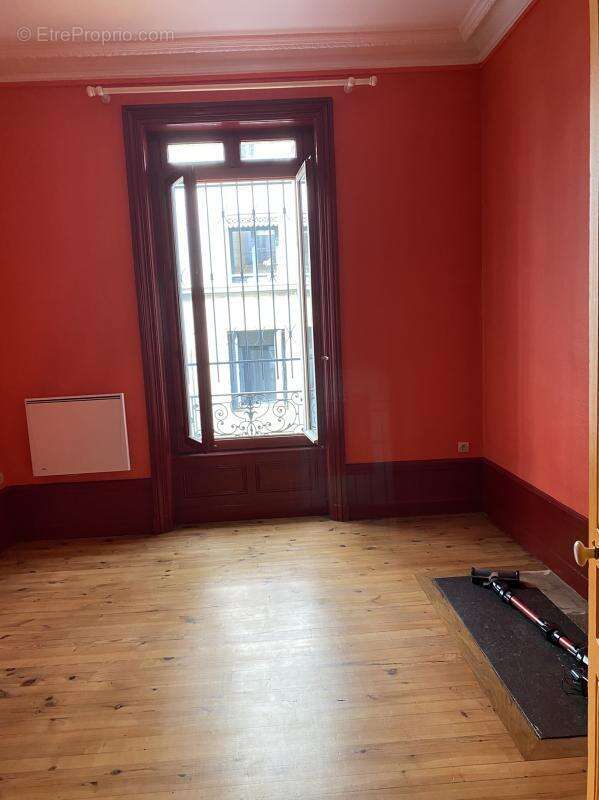 Appartement à SAINT-ETIENNE