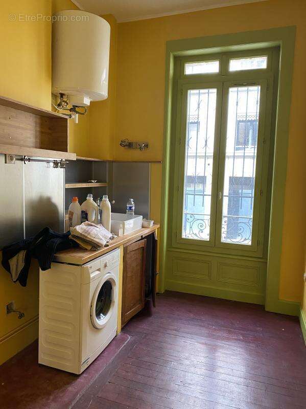 Appartement à SAINT-ETIENNE