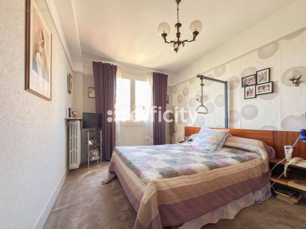 Appartement à COLOMBES
