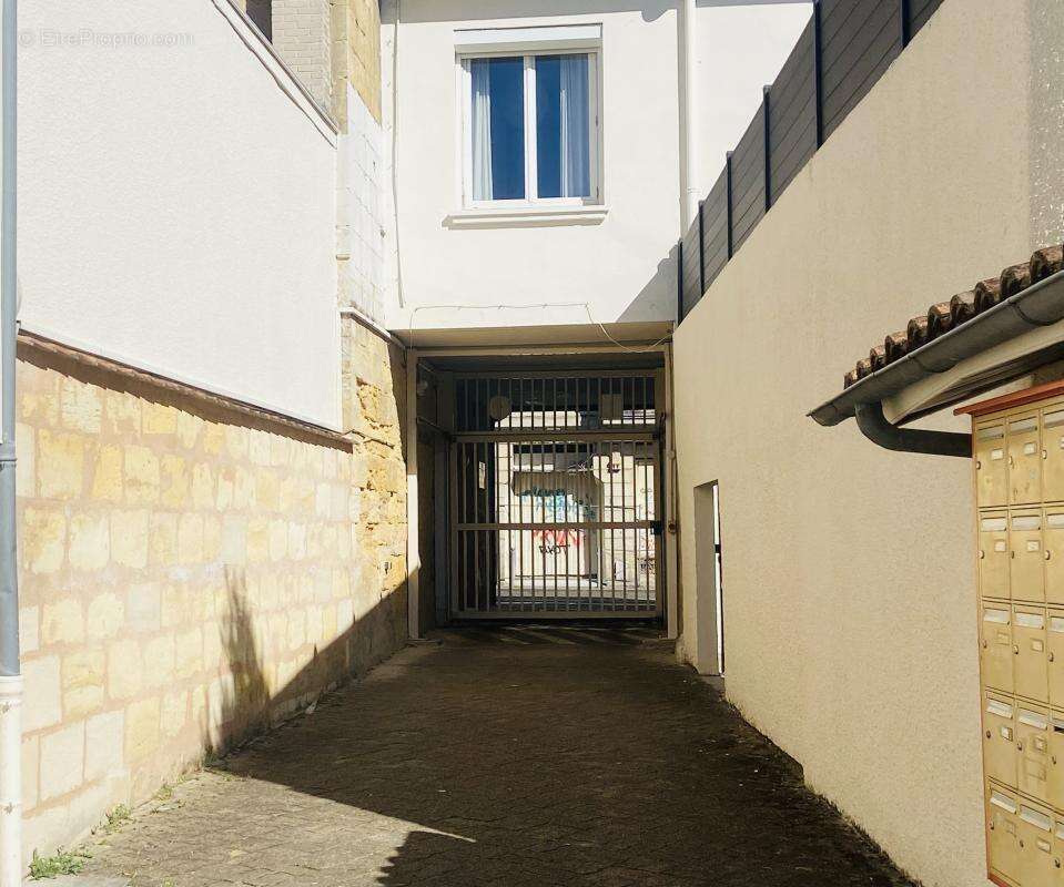 Appartement à BORDEAUX