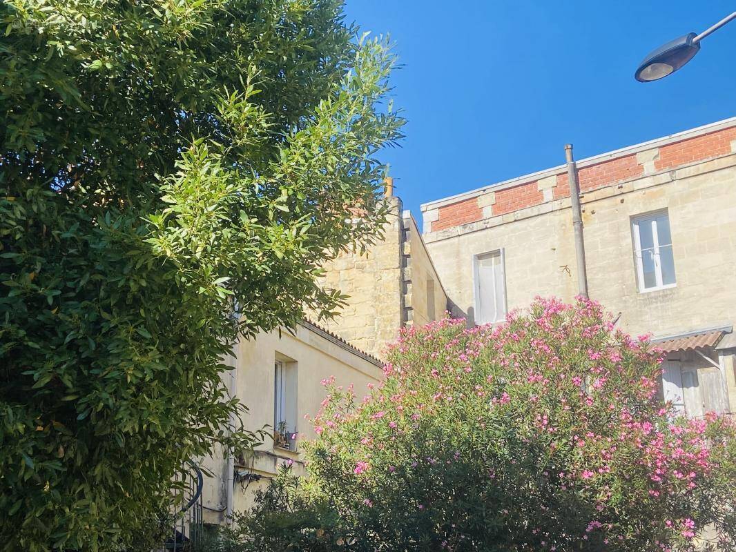 Appartement à BORDEAUX