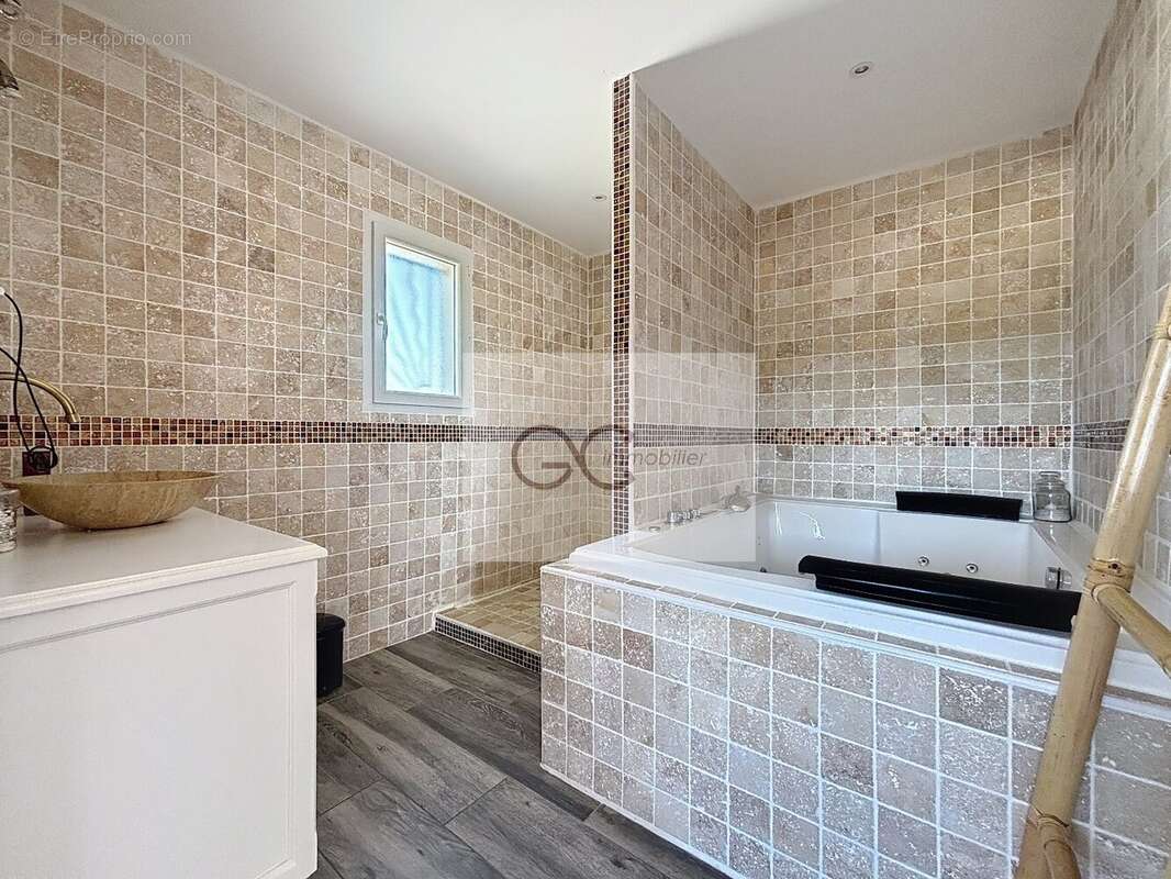 Maison à CESSENON-SUR-ORB