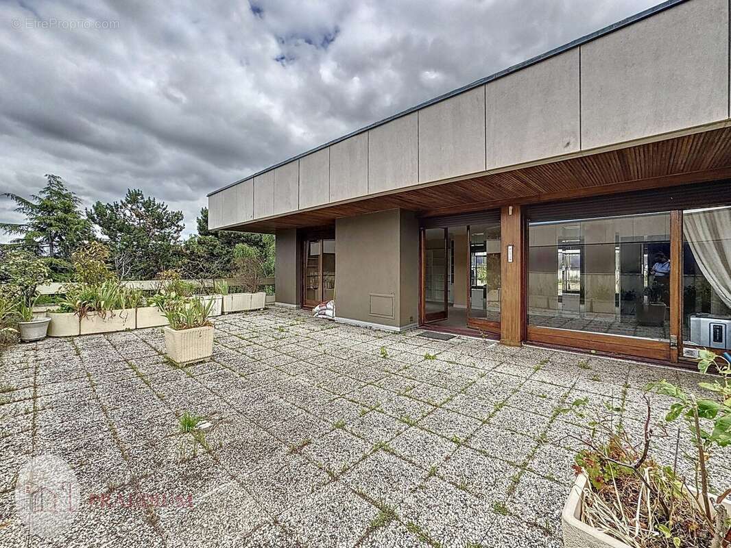 Appartement à NOISY-LE-ROI