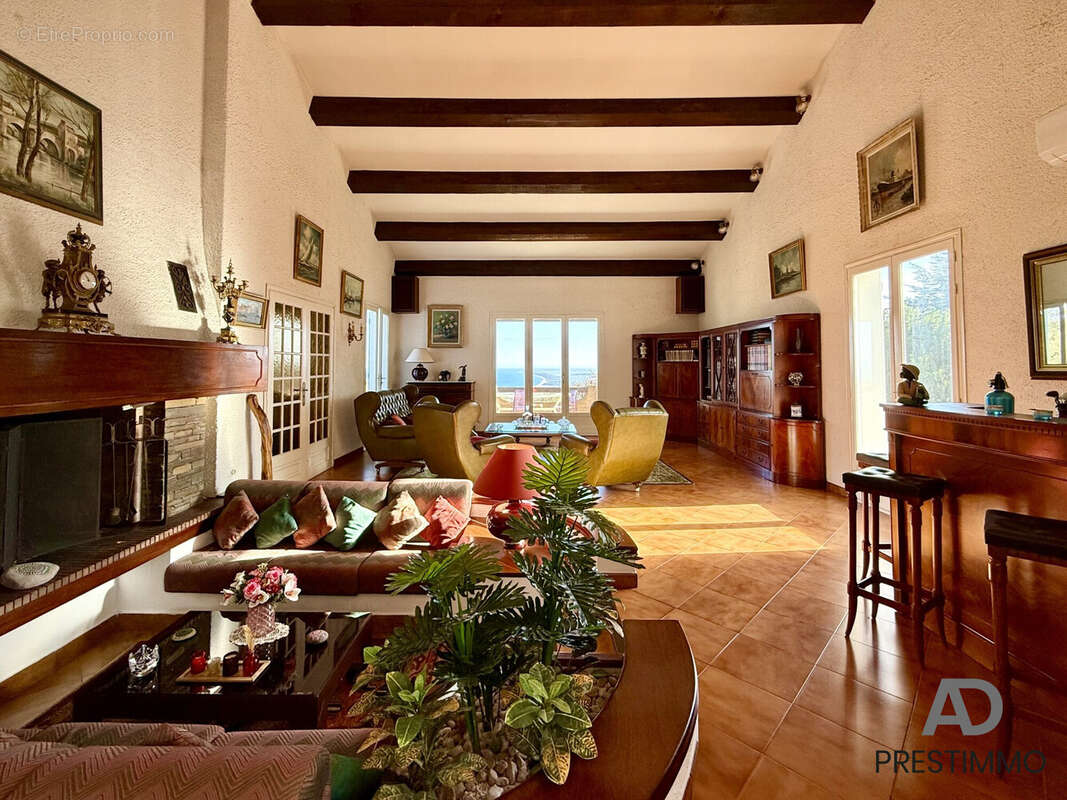 Maison à SAN-MARTINO-DI-LOTA