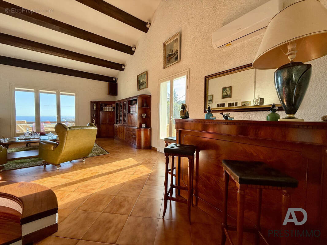 Maison à SAN-MARTINO-DI-LOTA