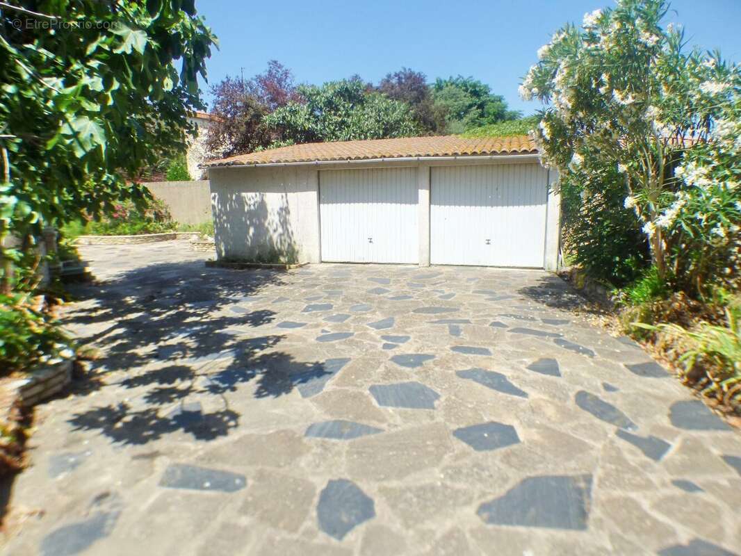 Maison à ALIGNAN-DU-VENT