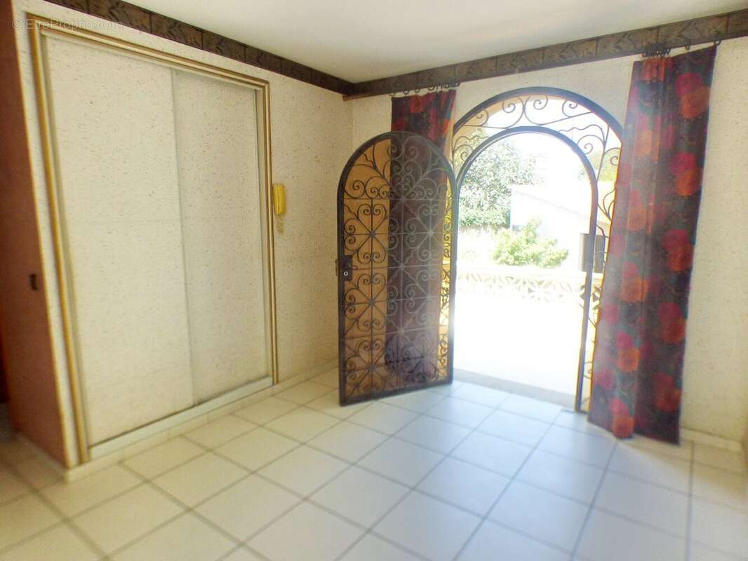 Maison à ALIGNAN-DU-VENT