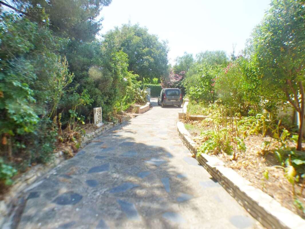 Maison à ALIGNAN-DU-VENT