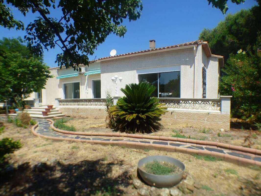 Maison à ALIGNAN-DU-VENT