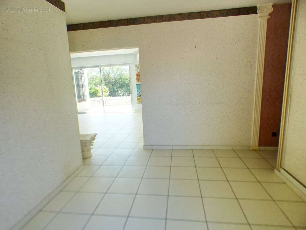 Maison à ALIGNAN-DU-VENT