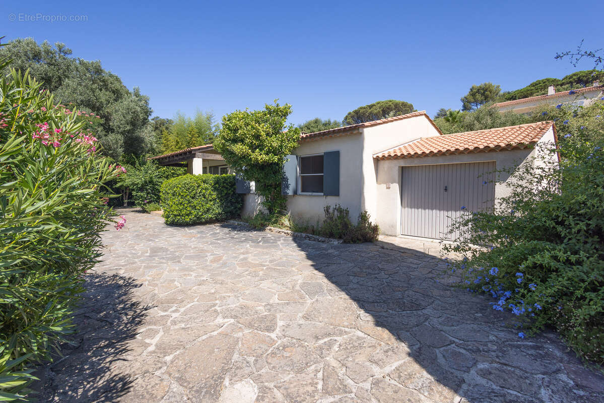 Maison à LA CROIX-VALMER