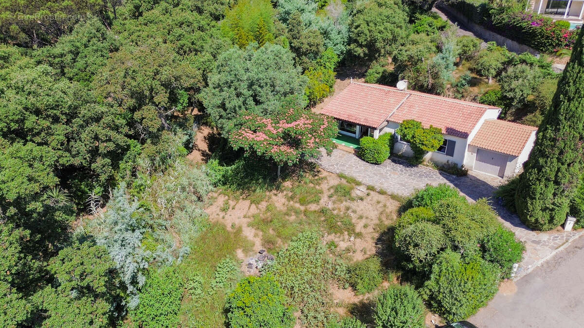 Maison à LA CROIX-VALMER