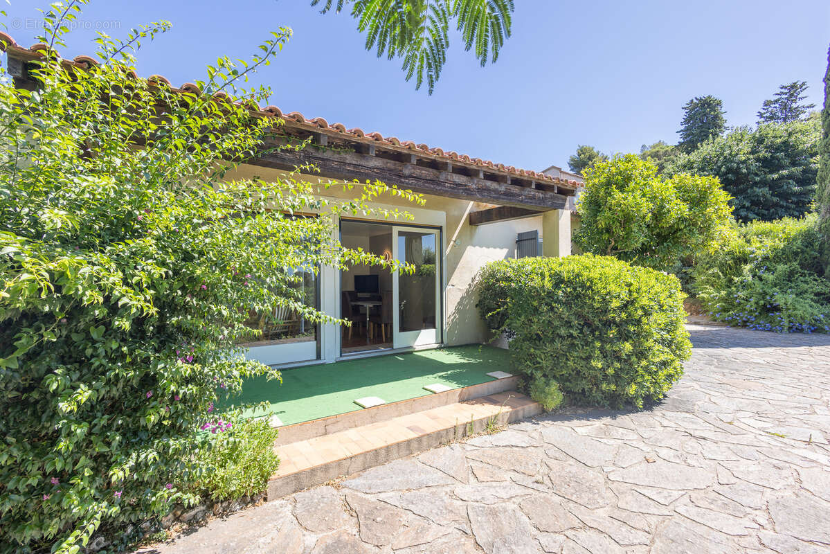 Maison à LA CROIX-VALMER