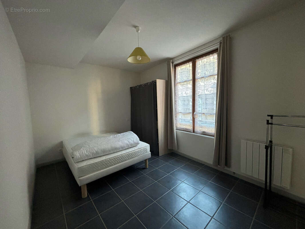 Appartement à CHARLIEU