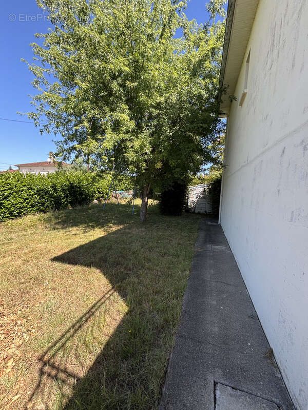 Maison à SAINT-SYLVESTRE-SUR-LOT