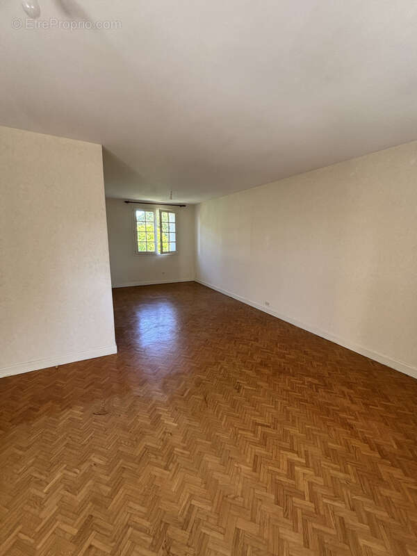 Maison à SAINT-SYLVESTRE-SUR-LOT