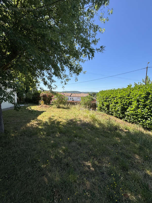 Maison à SAINT-SYLVESTRE-SUR-LOT