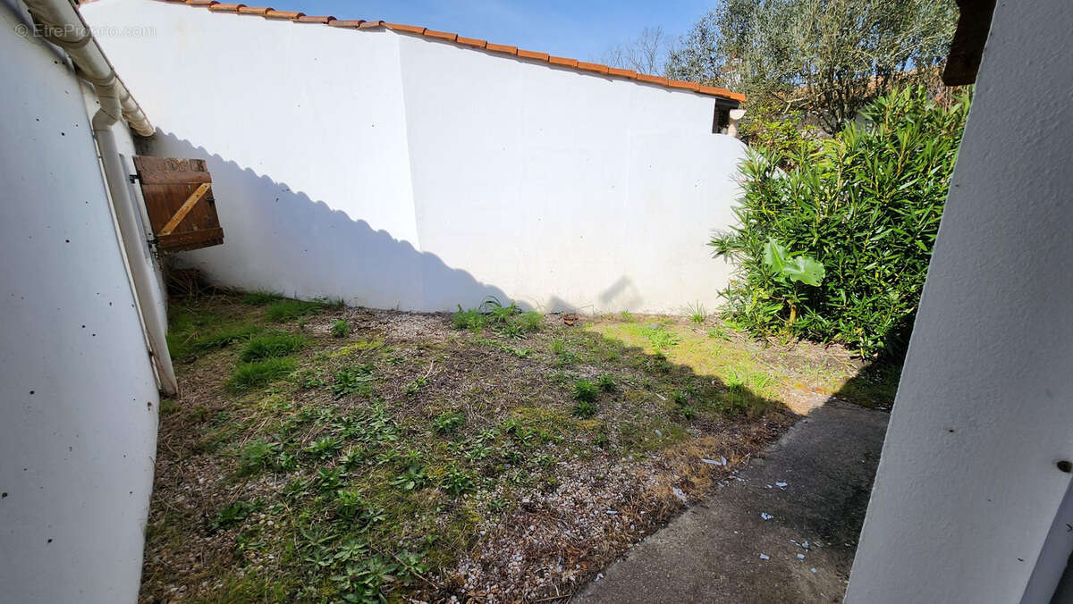 Maison à COMMEQUIERS