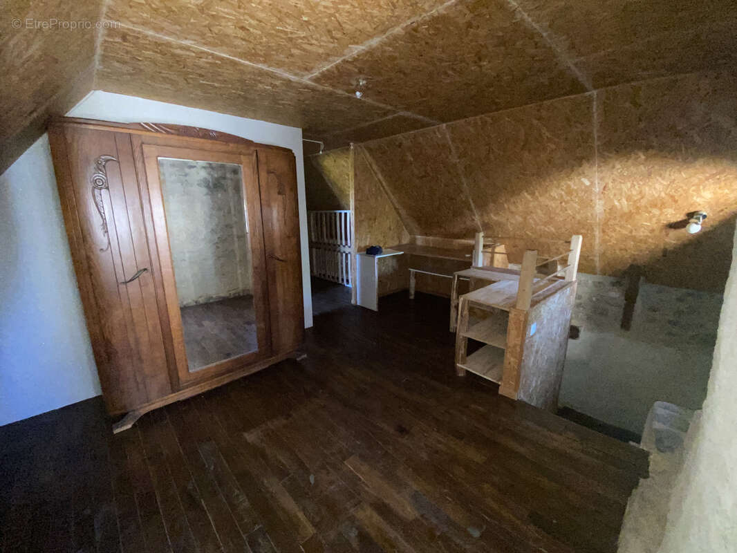 Maison à CHAMPAGNAC-LA-PRUNE