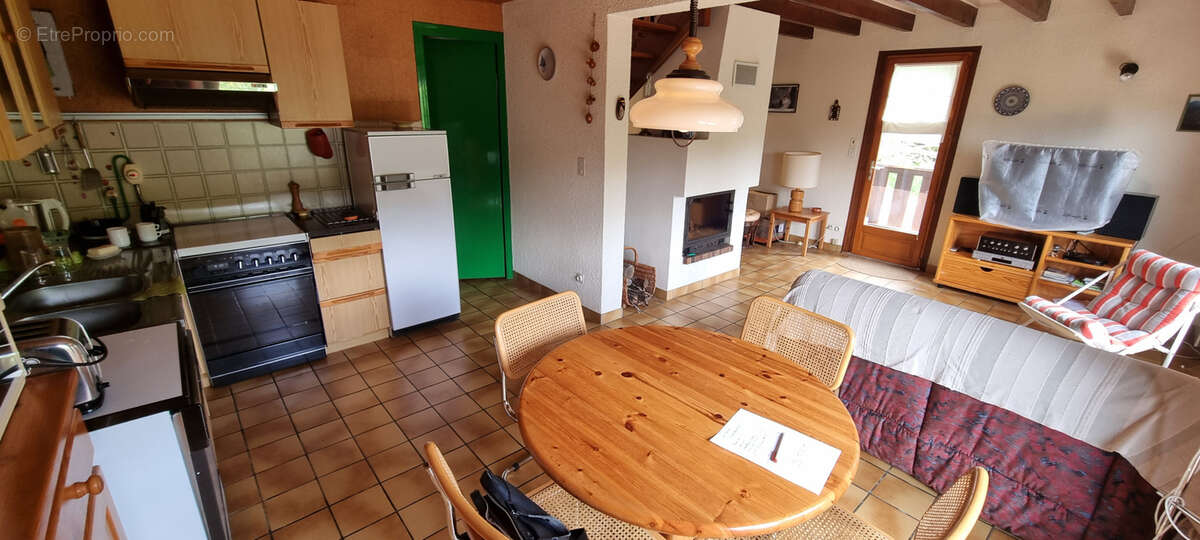 Maison à SAINT-CHELY-D&#039;AUBRAC