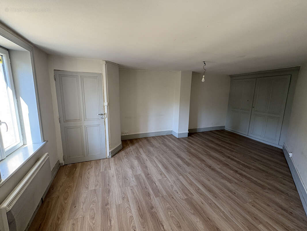 Maison à LE PERREON