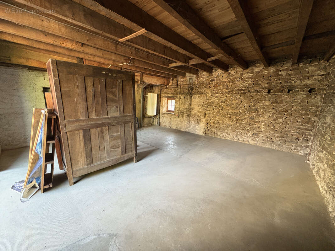 Maison à LE PERREON