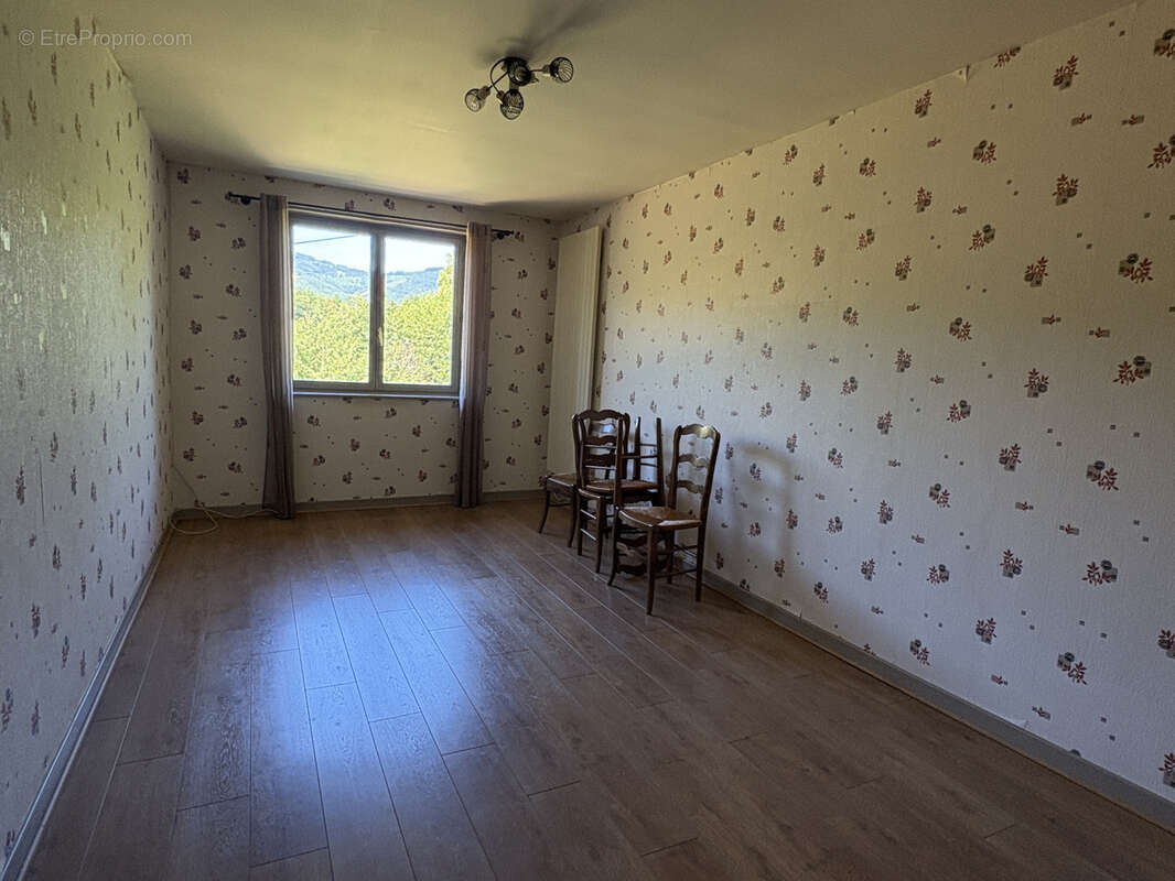 Maison à LE PERREON