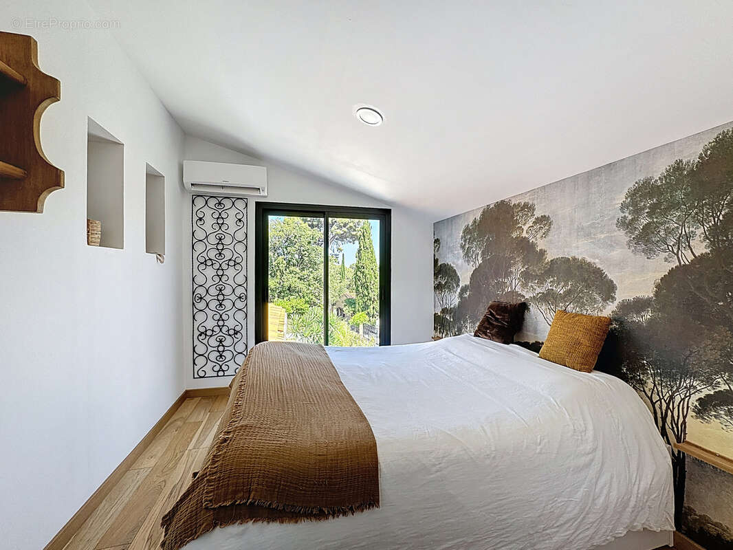 Maison à SIX-FOURS-LES-PLAGES