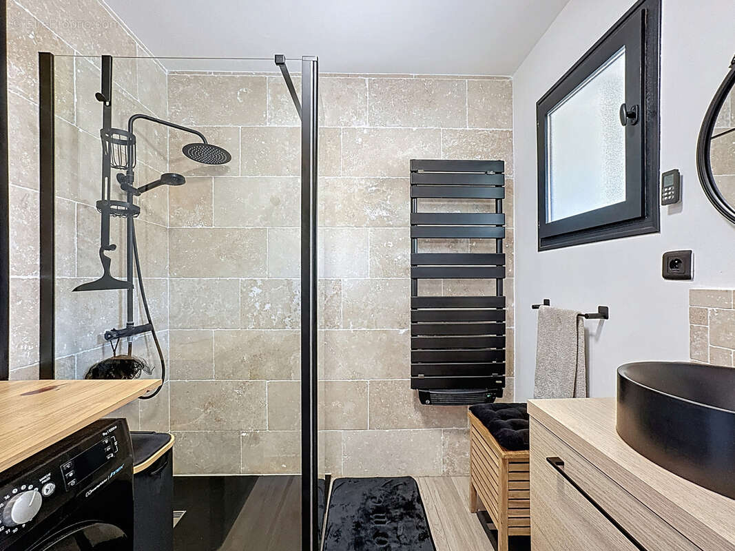 Maison à SIX-FOURS-LES-PLAGES