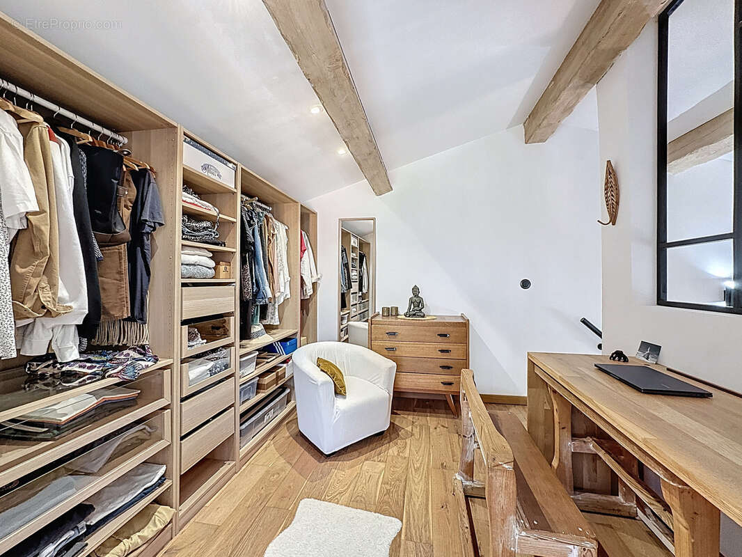 Maison à SIX-FOURS-LES-PLAGES