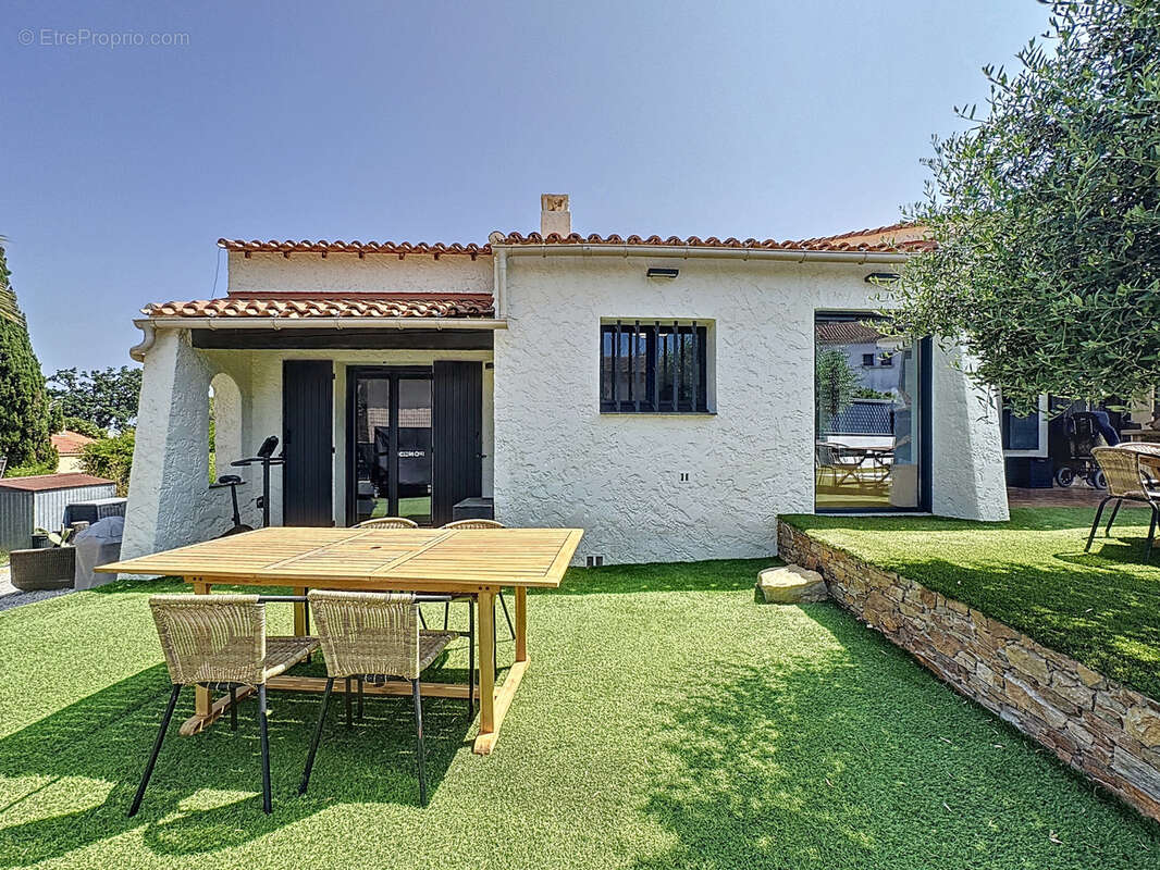 Maison à SIX-FOURS-LES-PLAGES