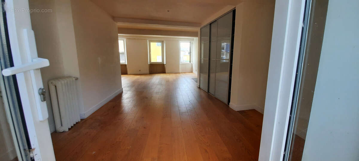 Appartement à LA MURE