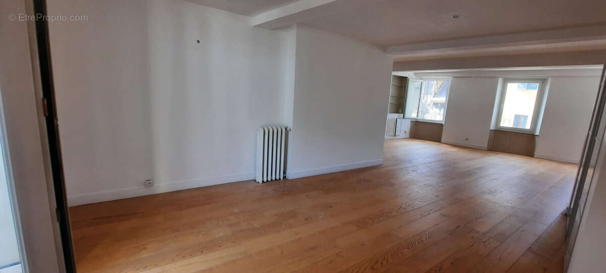 Appartement à LA MURE