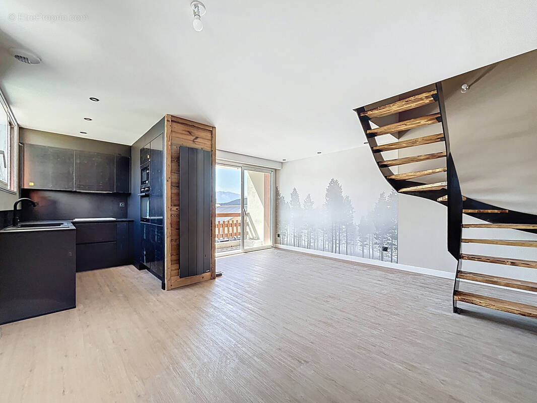 Appartement à LES ANGLES