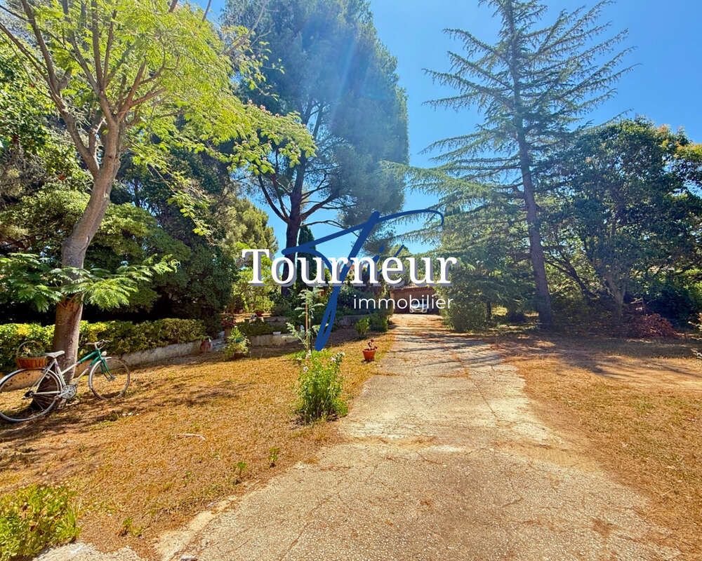 Maison à SIX-FOURS-LES-PLAGES