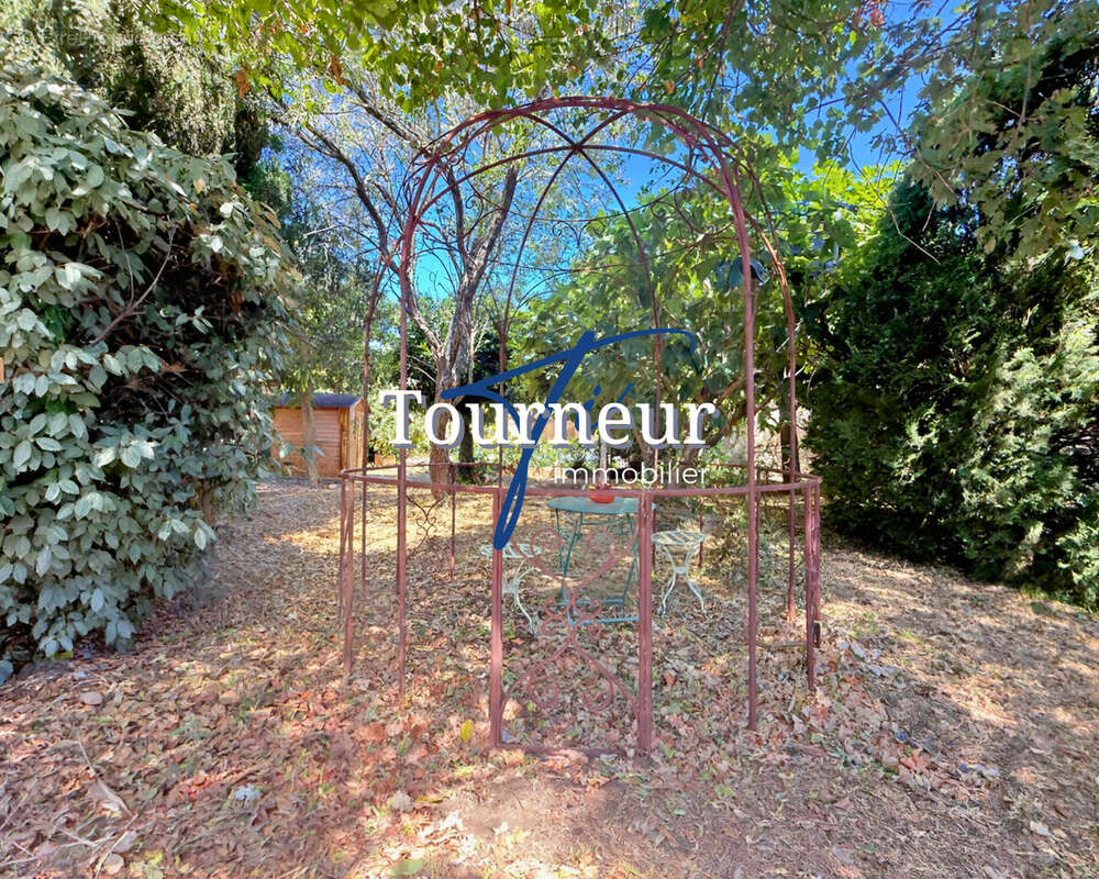 Maison à SIX-FOURS-LES-PLAGES