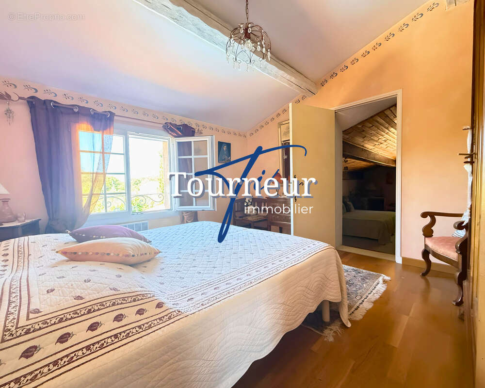 Maison à SIX-FOURS-LES-PLAGES