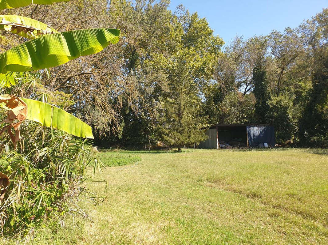 Maison à FONTVIEILLE