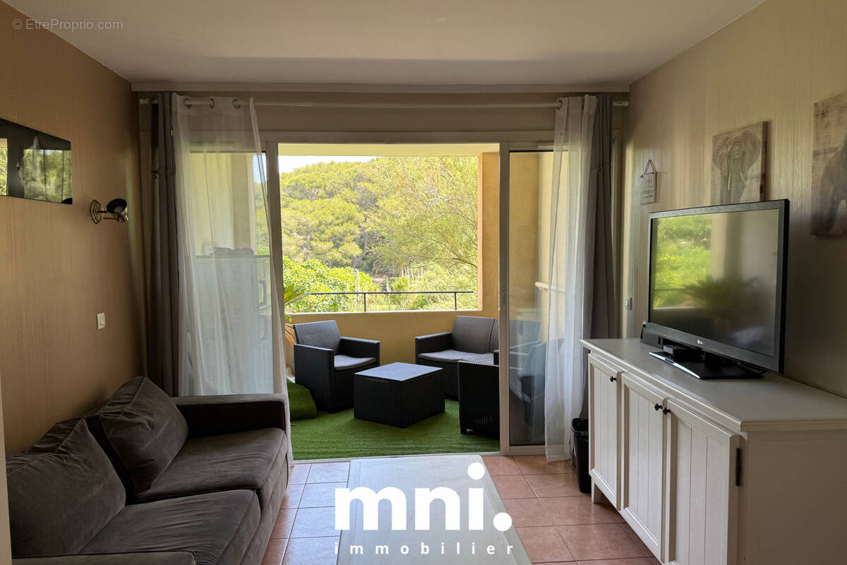 Appartement à SIX-FOURS-LES-PLAGES